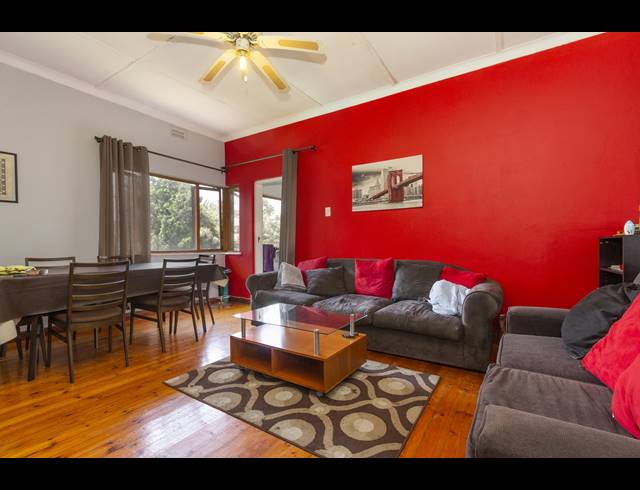 3 BEDROOM APARTMENT TO LET IN RONDEBOSCH